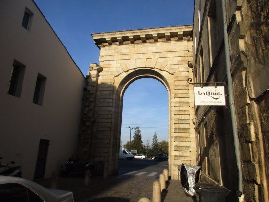 porte de la Monnaie