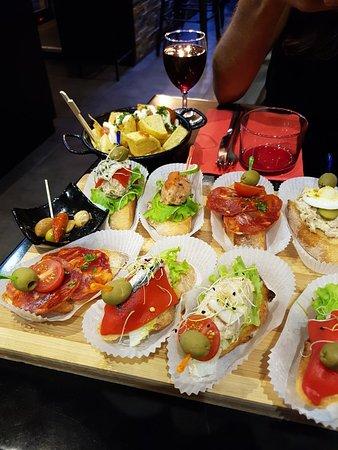 Plaza Paella Tapas